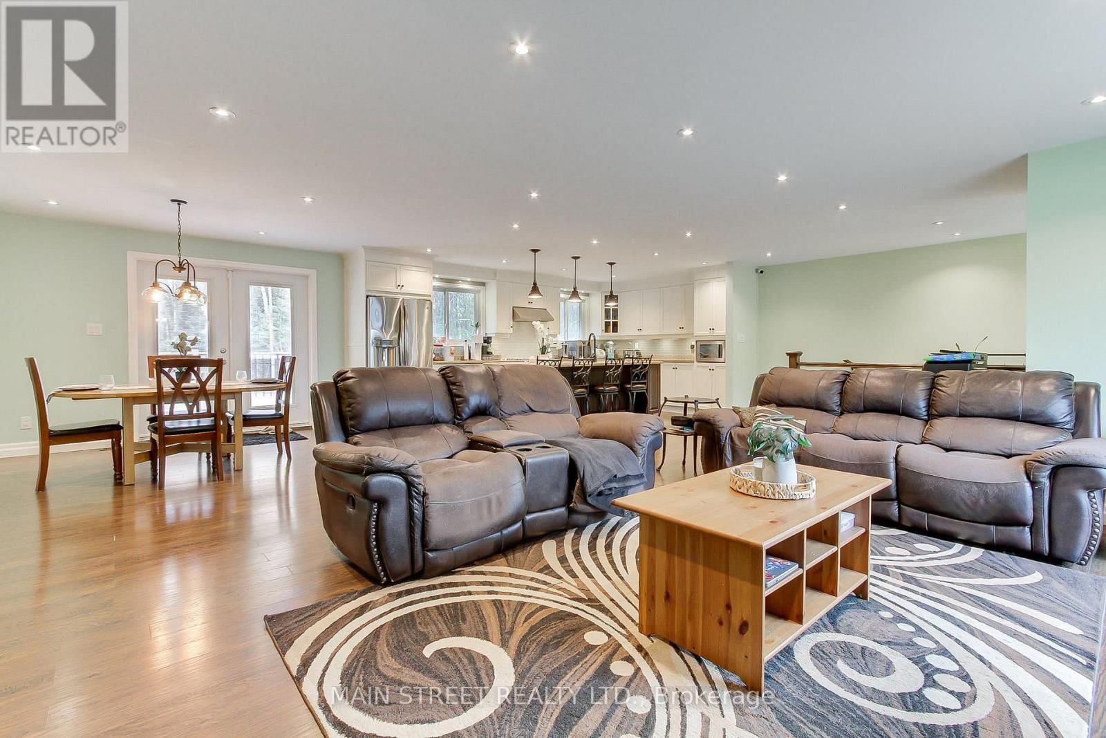 52 MAPLE AVENUE Image 5