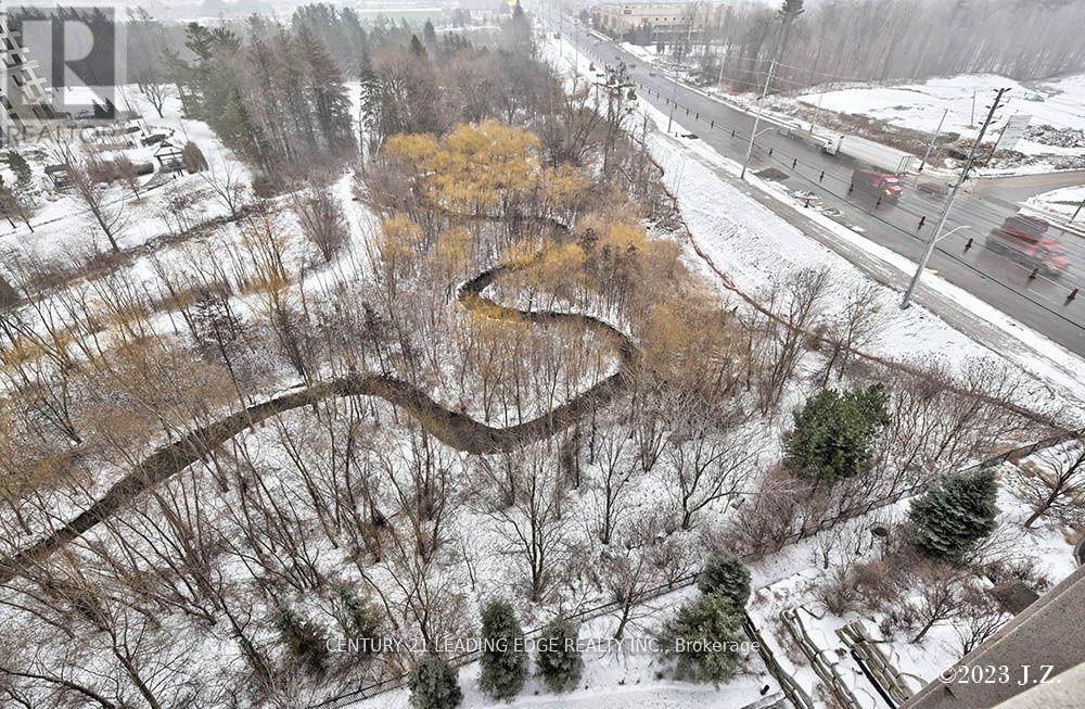 911 - 9225 JANE STREET Image 21