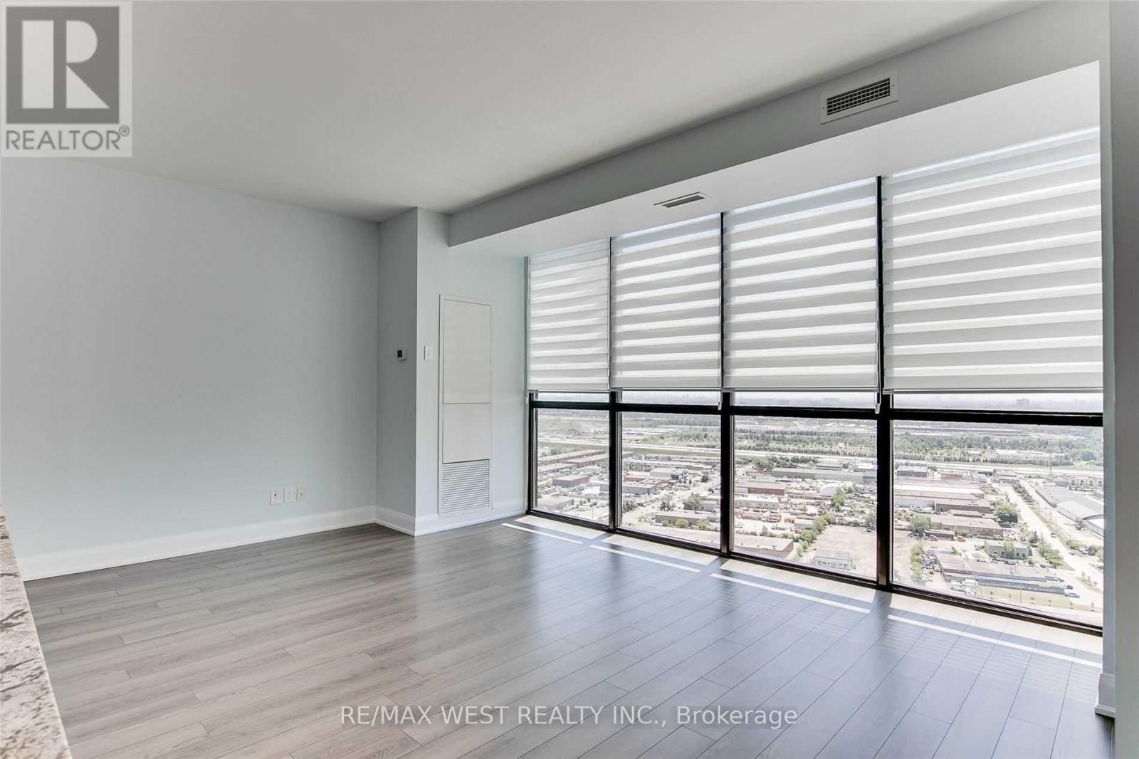 3203 - 2900 HIGHWAY 7 Image 18