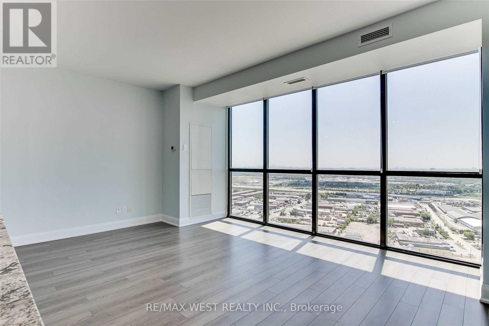 3203 - 2900 HIGHWAY 7 Image 20