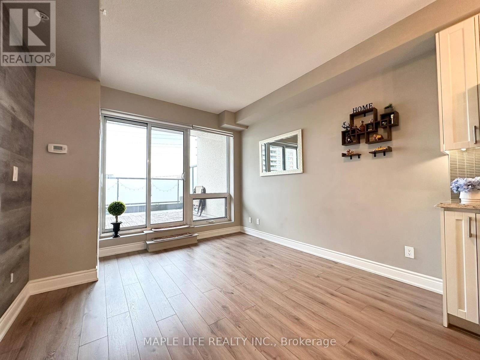 307 - 9090 YONGE STREET Image 9