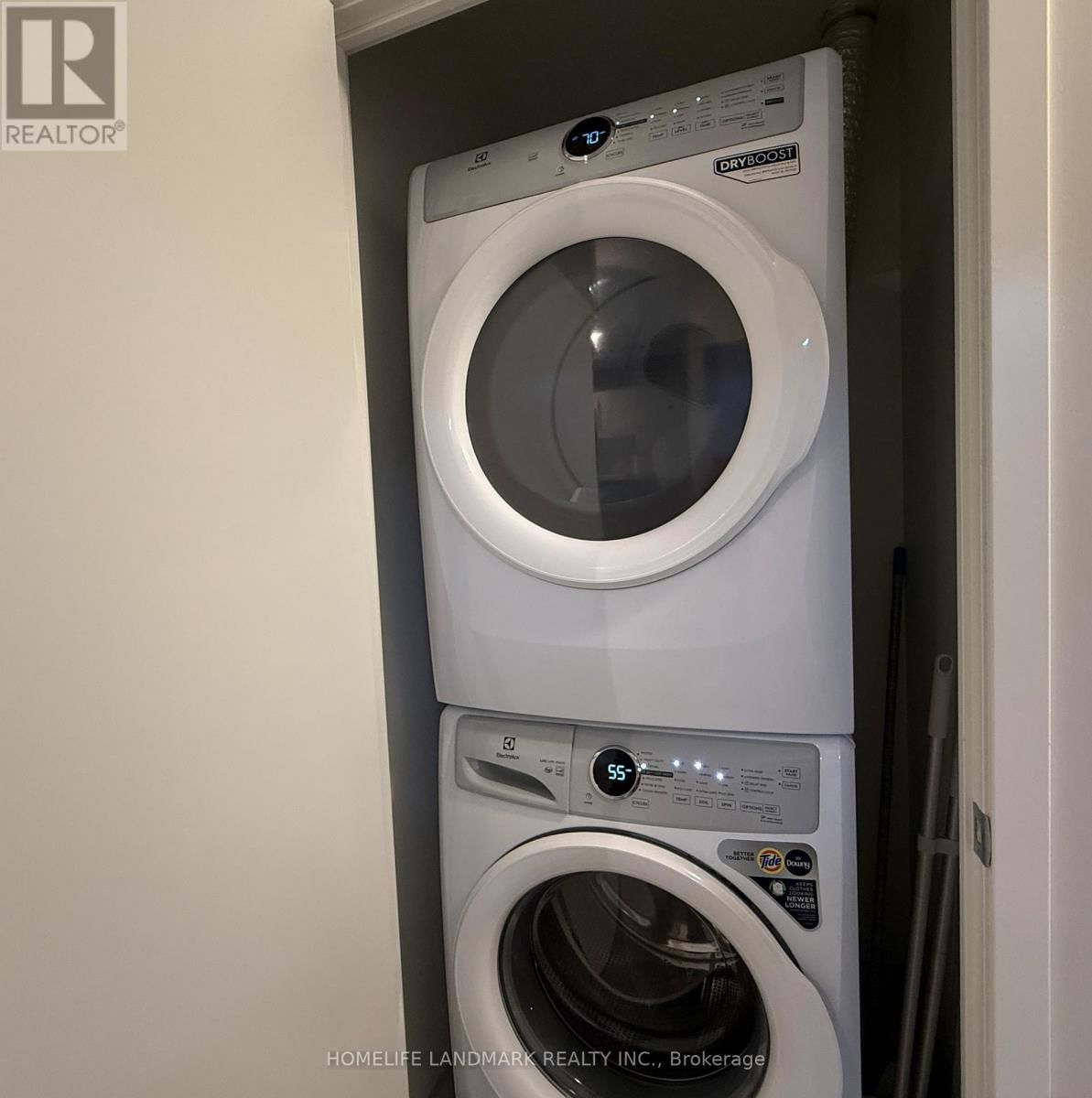 1613 - 56 ANDRE DE GRASSE STREET Image 8