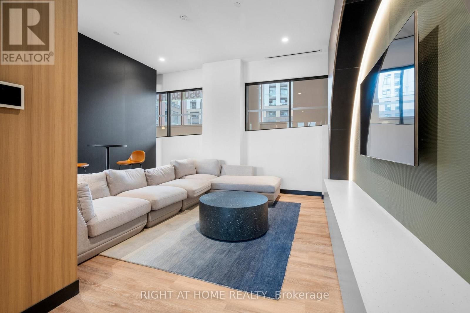 1424 - 7950 BATHURST STREET Image 27