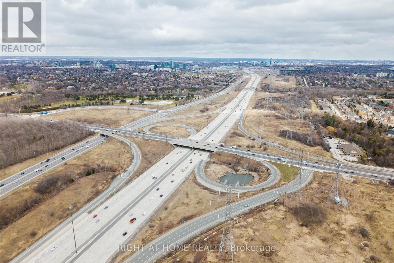 1424 - 7950 BATHURST STREET Image 31