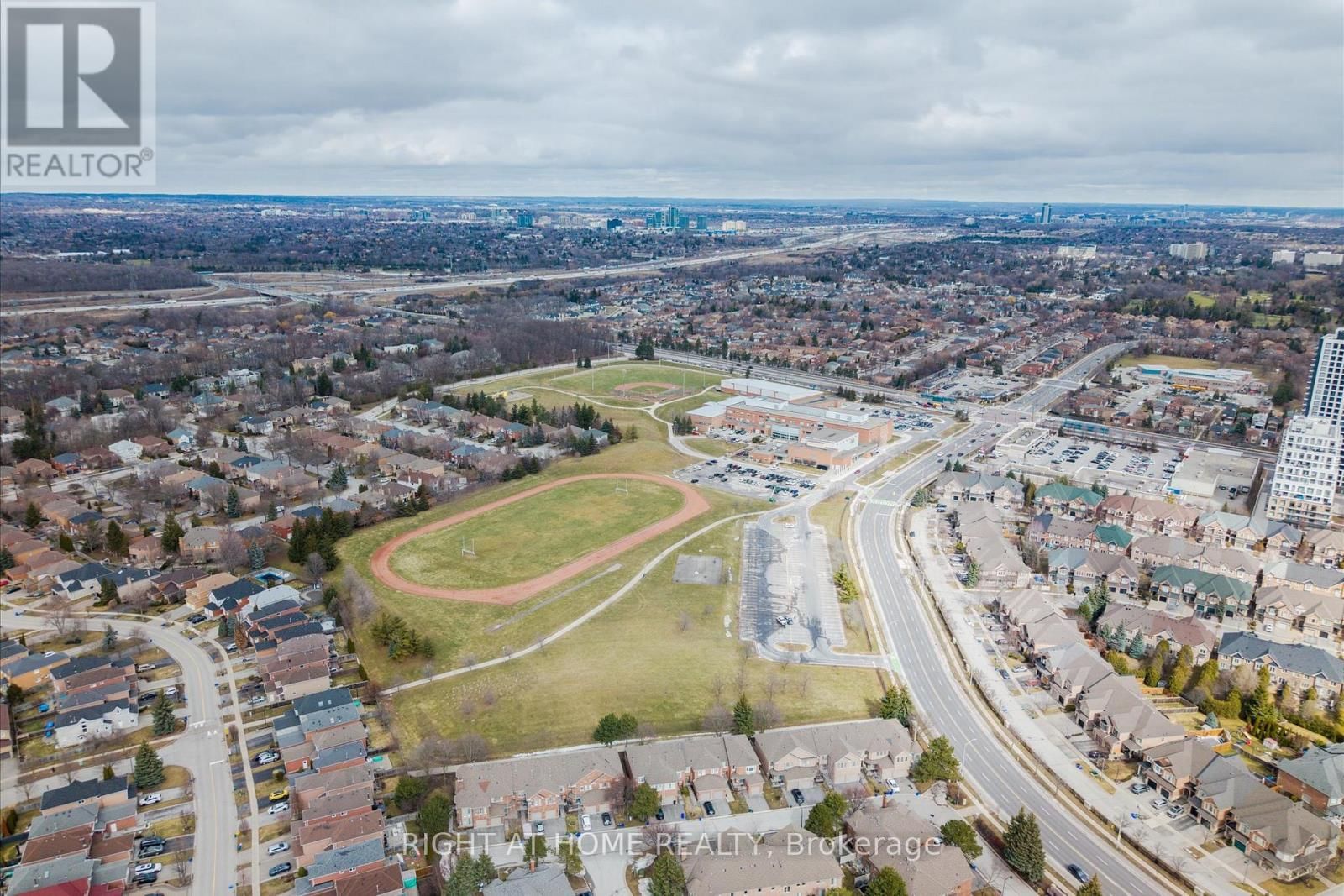 1424 - 7950 BATHURST STREET Image 34