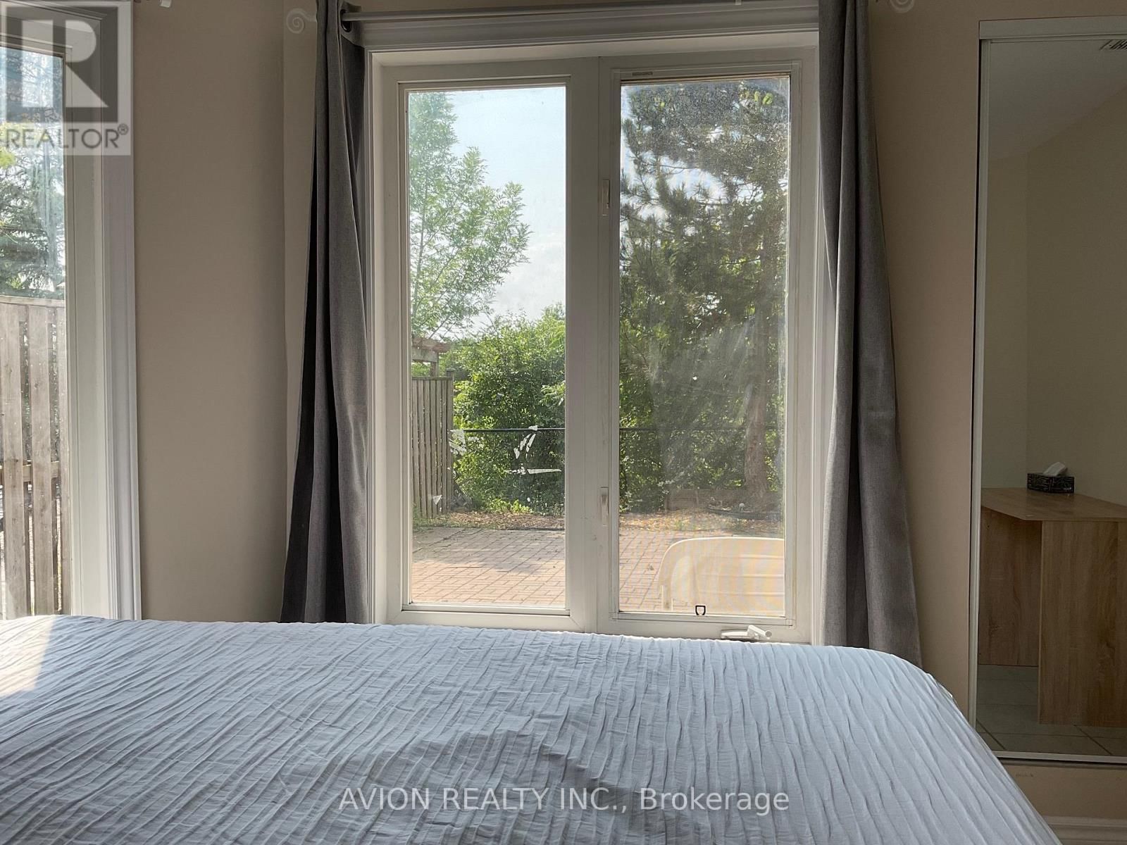 32 MANORHEIGHTS STREET Image 7