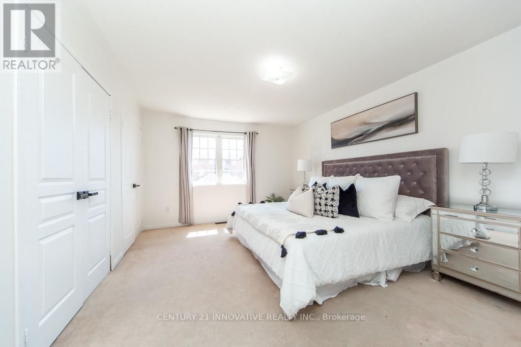 63 RAINBOW VALLEY CRESCENT Image 26