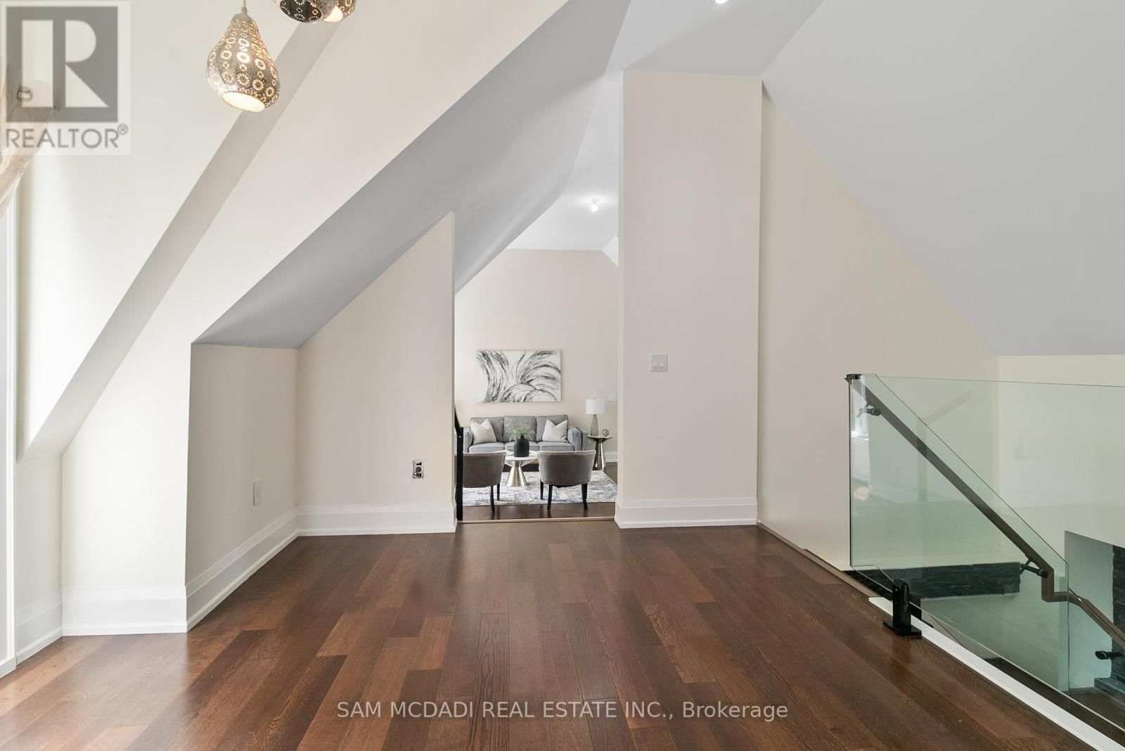 15 GLENVIEW HEIGHTS LANE Image 36