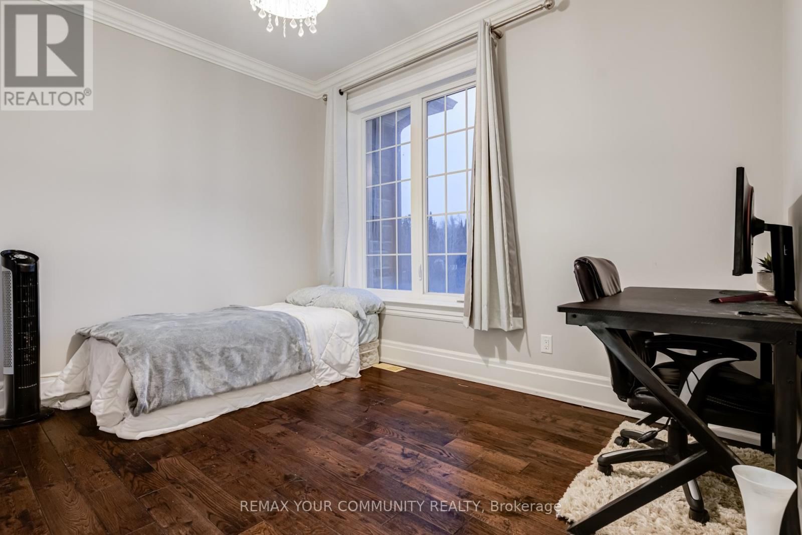 20111 BATHURST STREET EAST Image 36