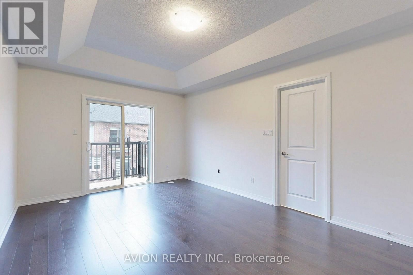 9 SISSONS WAY Image 15