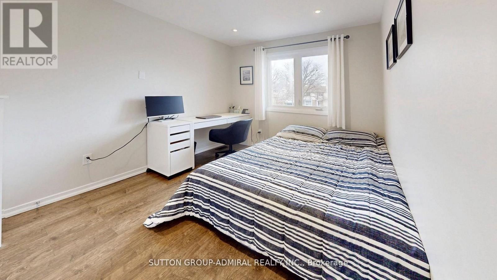 20 WEST BOROUGH STREET Image 21