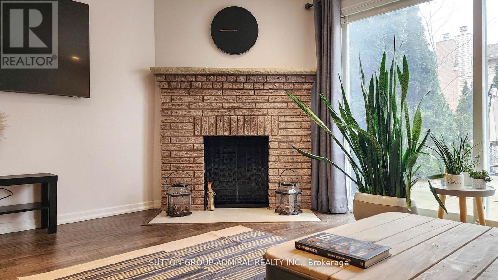 20 WEST BOROUGH STREET Image 33