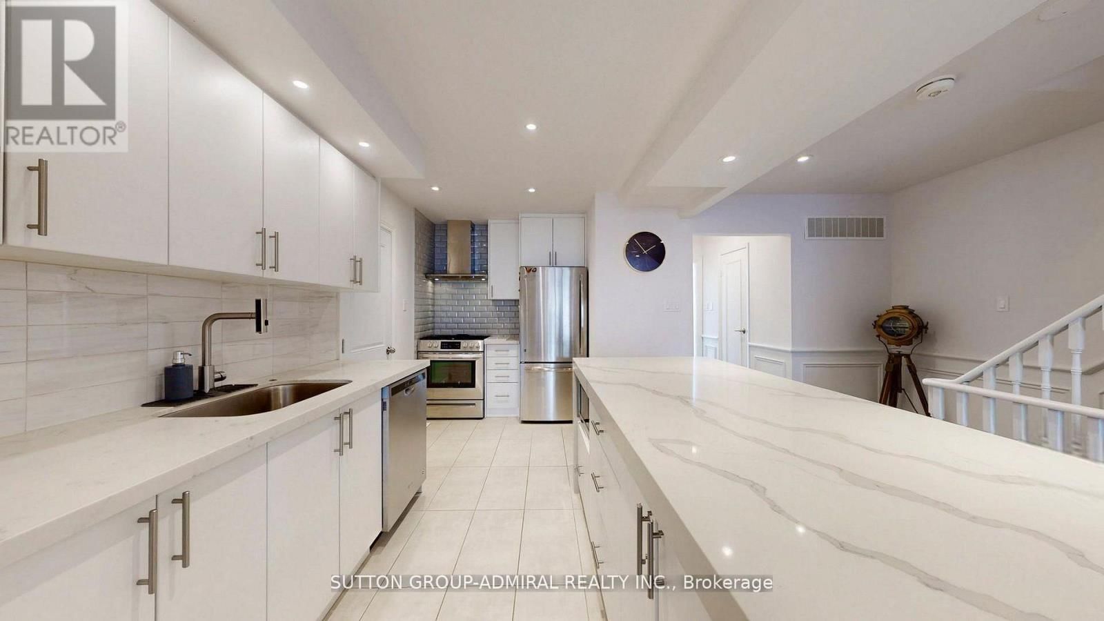 20 WEST BOROUGH STREET Image 8