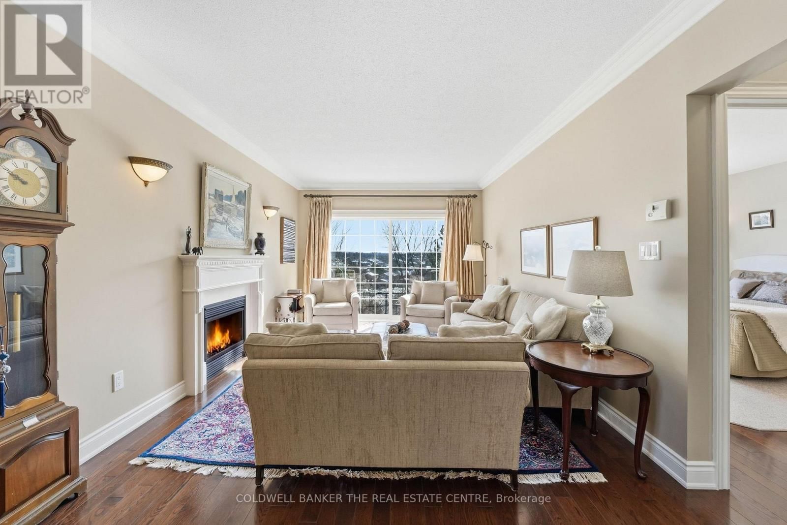 401 TERRY CARTER CRESCENT Image 7