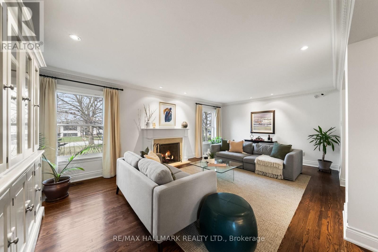 55 RIVERSIDE BOULEVARD Image 18