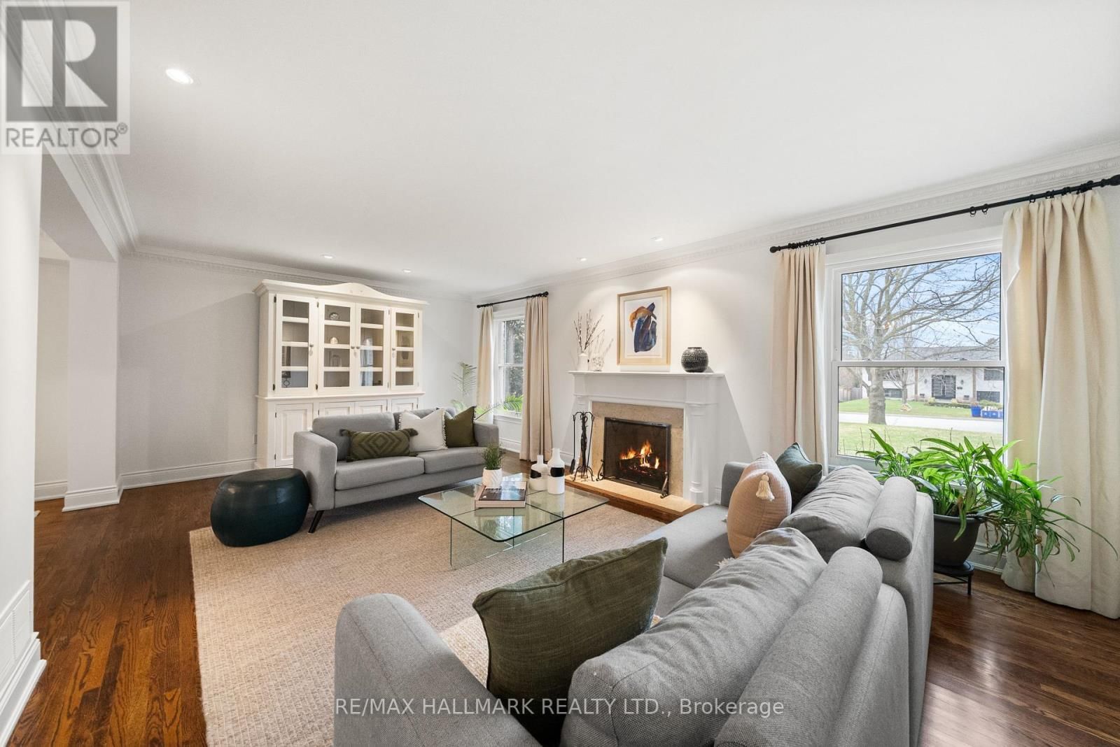 55 RIVERSIDE BOULEVARD Image 22