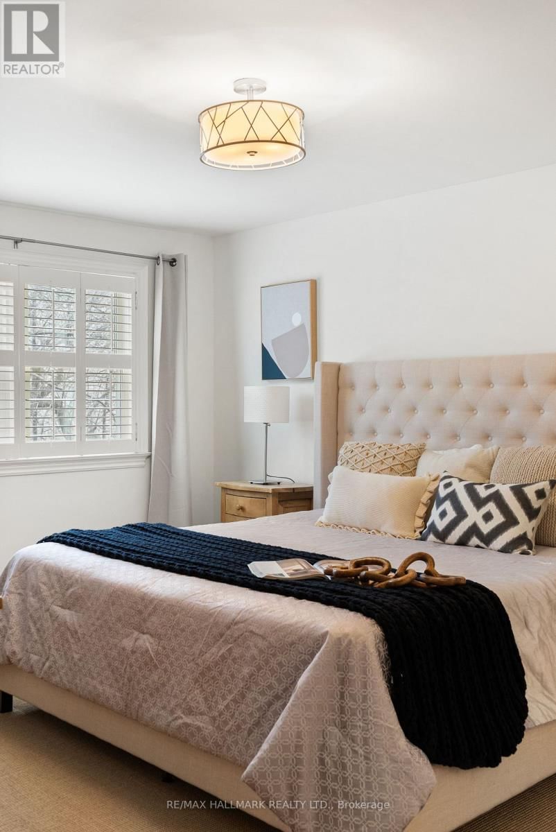 55 RIVERSIDE BOULEVARD Image 27