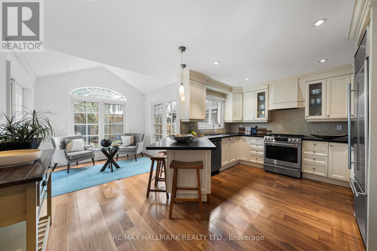 55 RIVERSIDE BOULEVARD Image 6