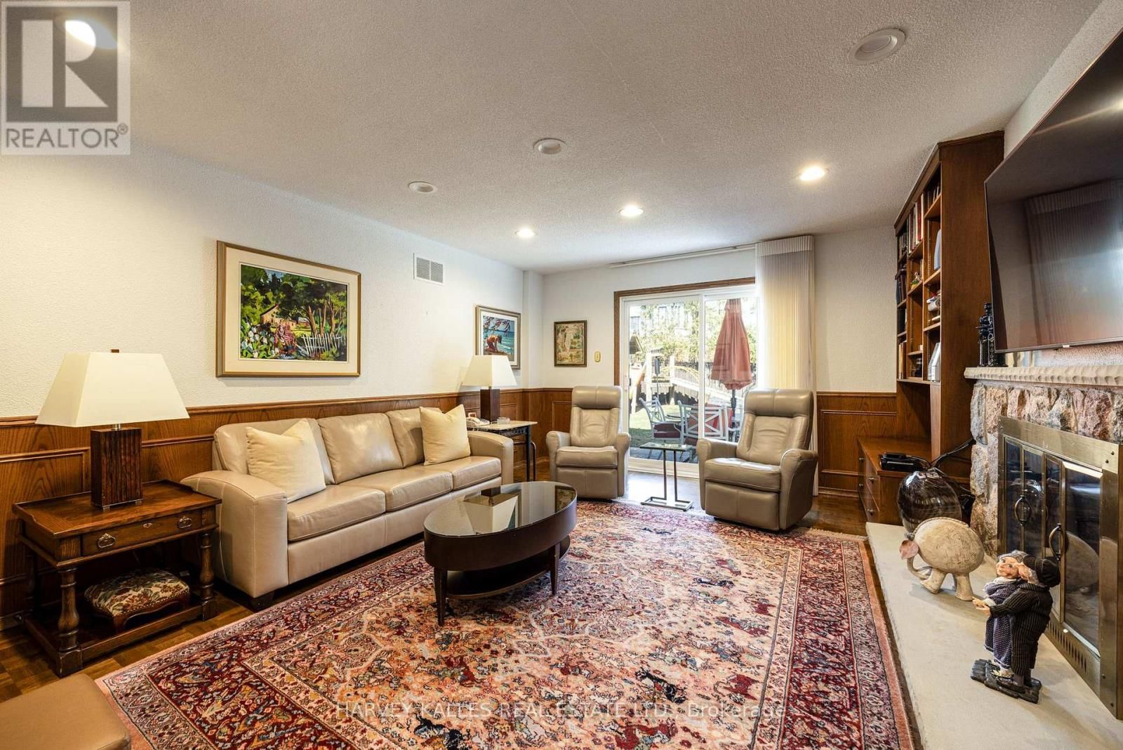 10 WHITELAW COURT Image 19