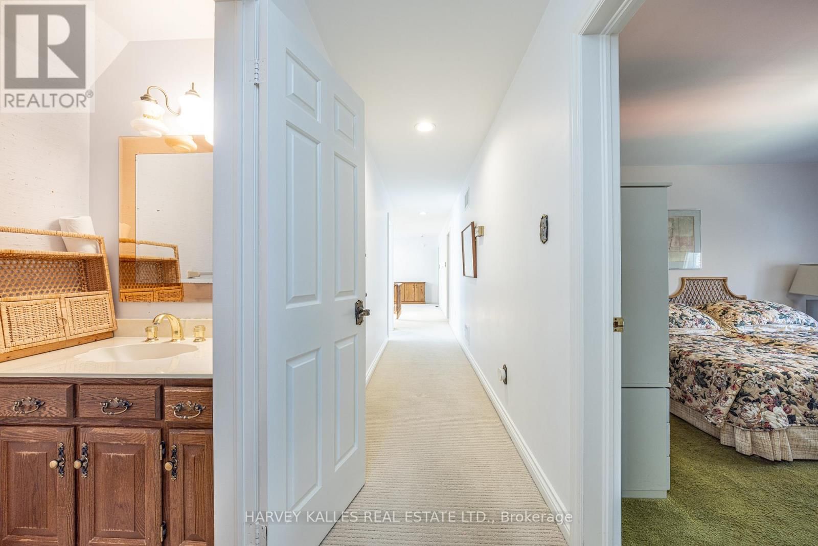 10 WHITELAW COURT Image 33