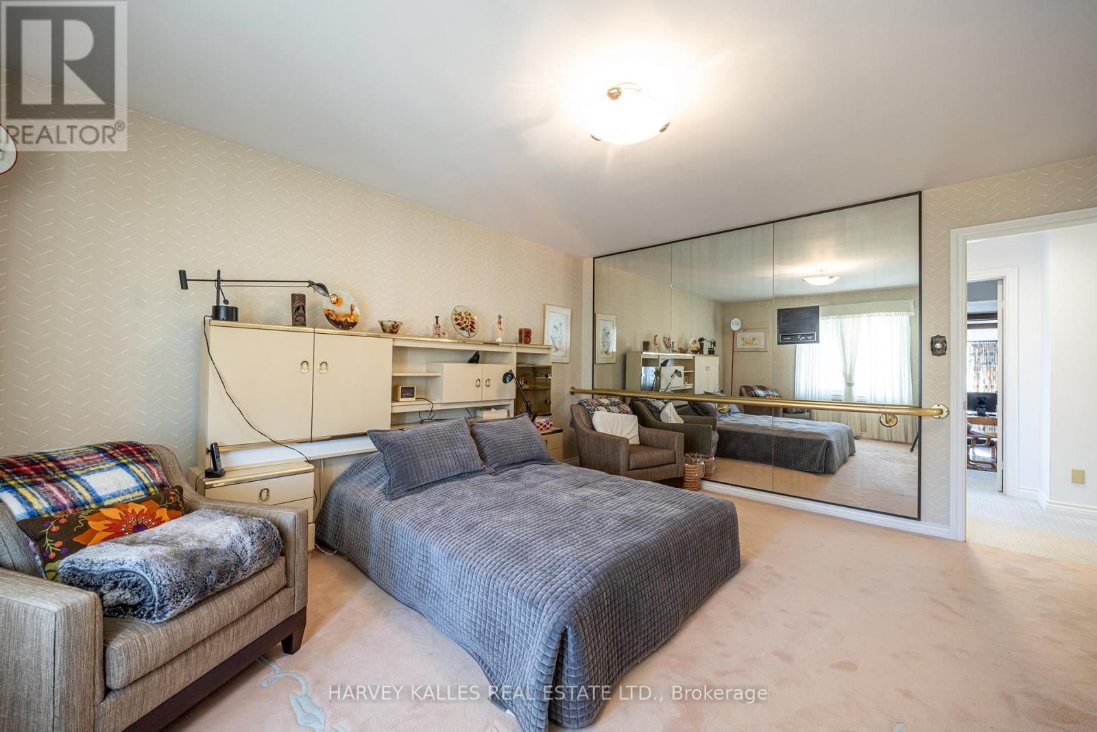 10 WHITELAW COURT Image 35