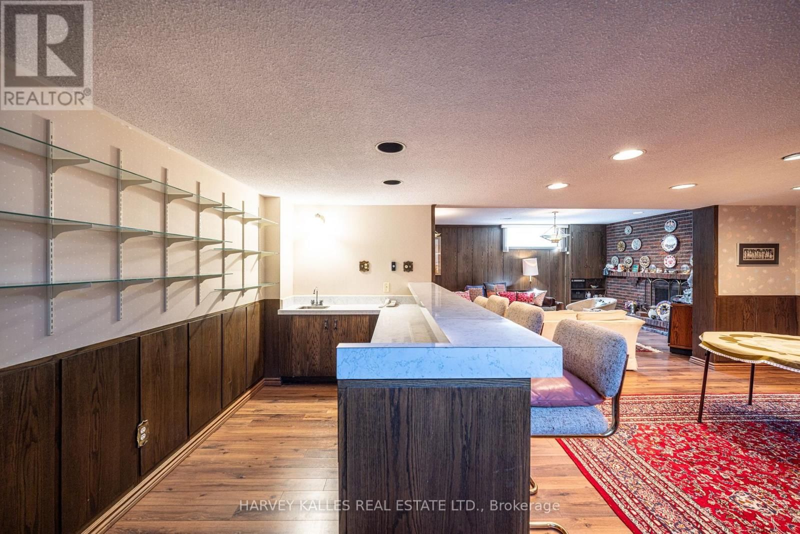 10 WHITELAW COURT Image 42