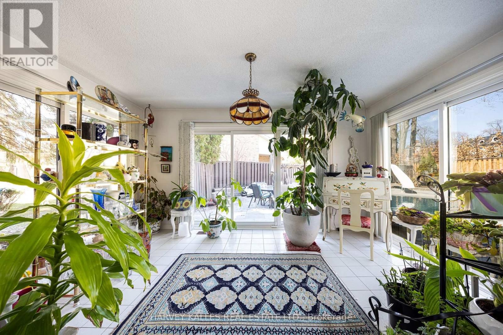 10 WHITELAW COURT Image 6