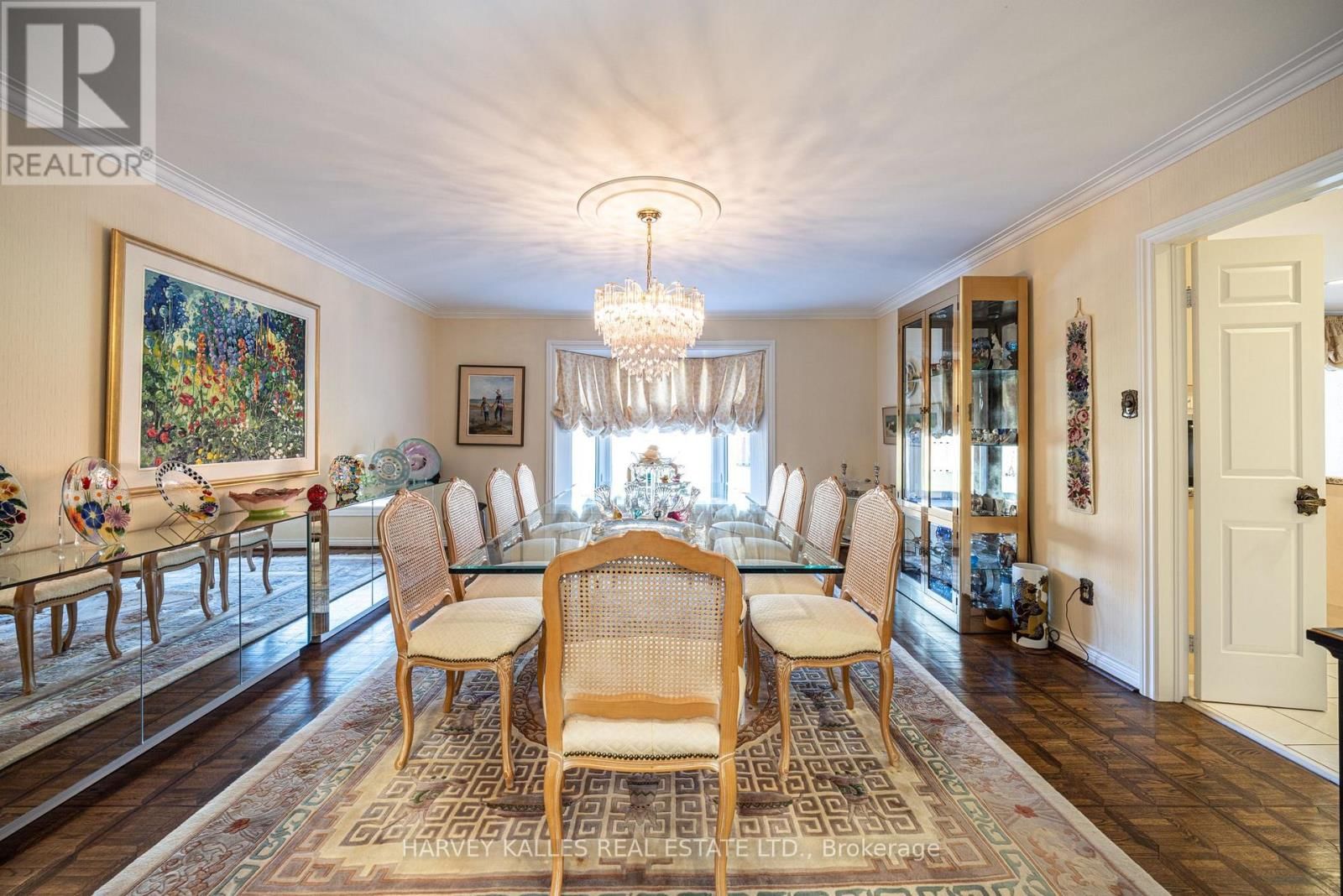 10 WHITELAW COURT Image 9