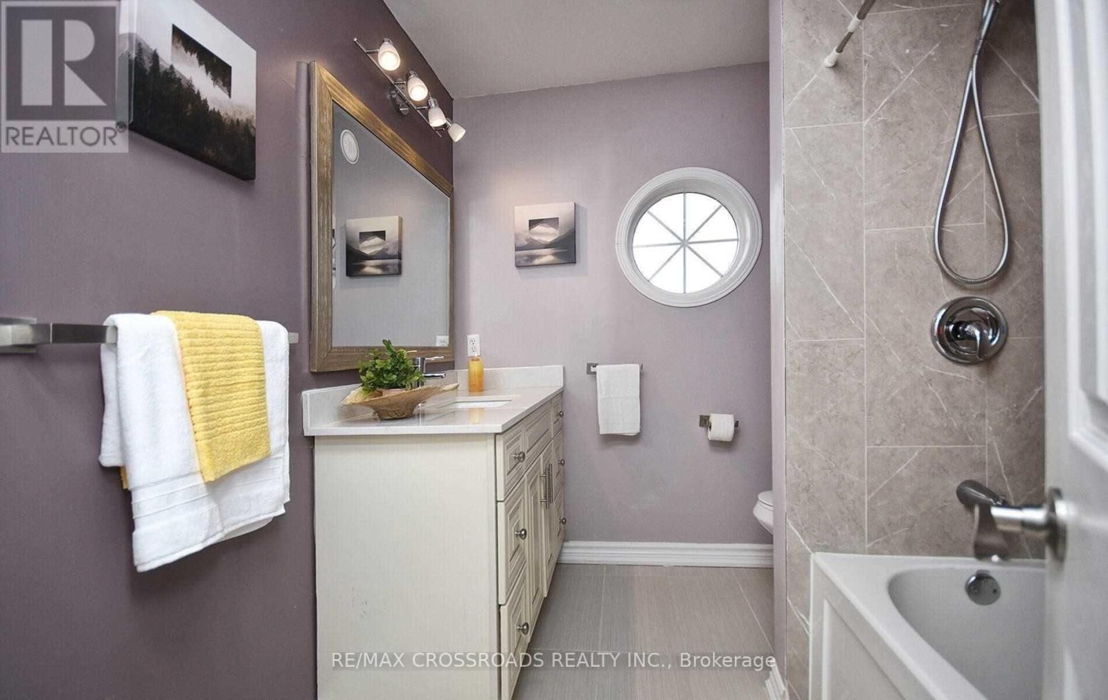 33 HOLLOWAY ROAD Image 23