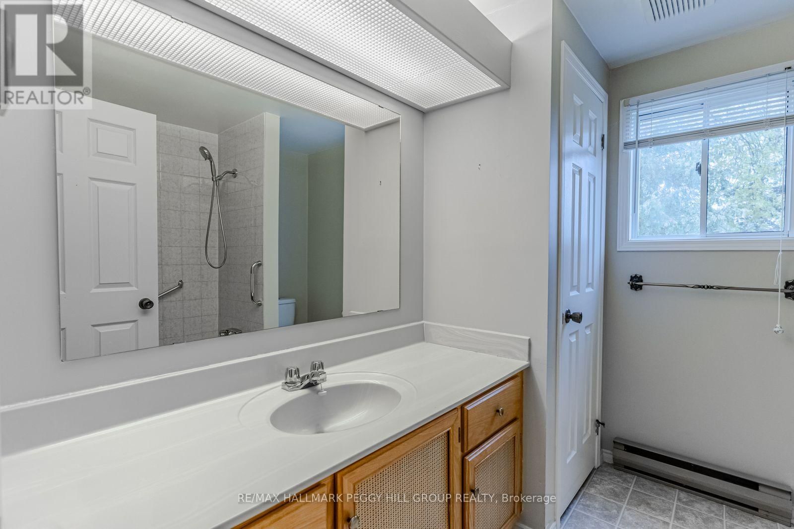 8 CARMANS COVE Image 10