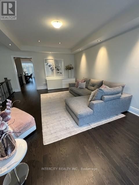 128 STOKES DRIVE Image 8