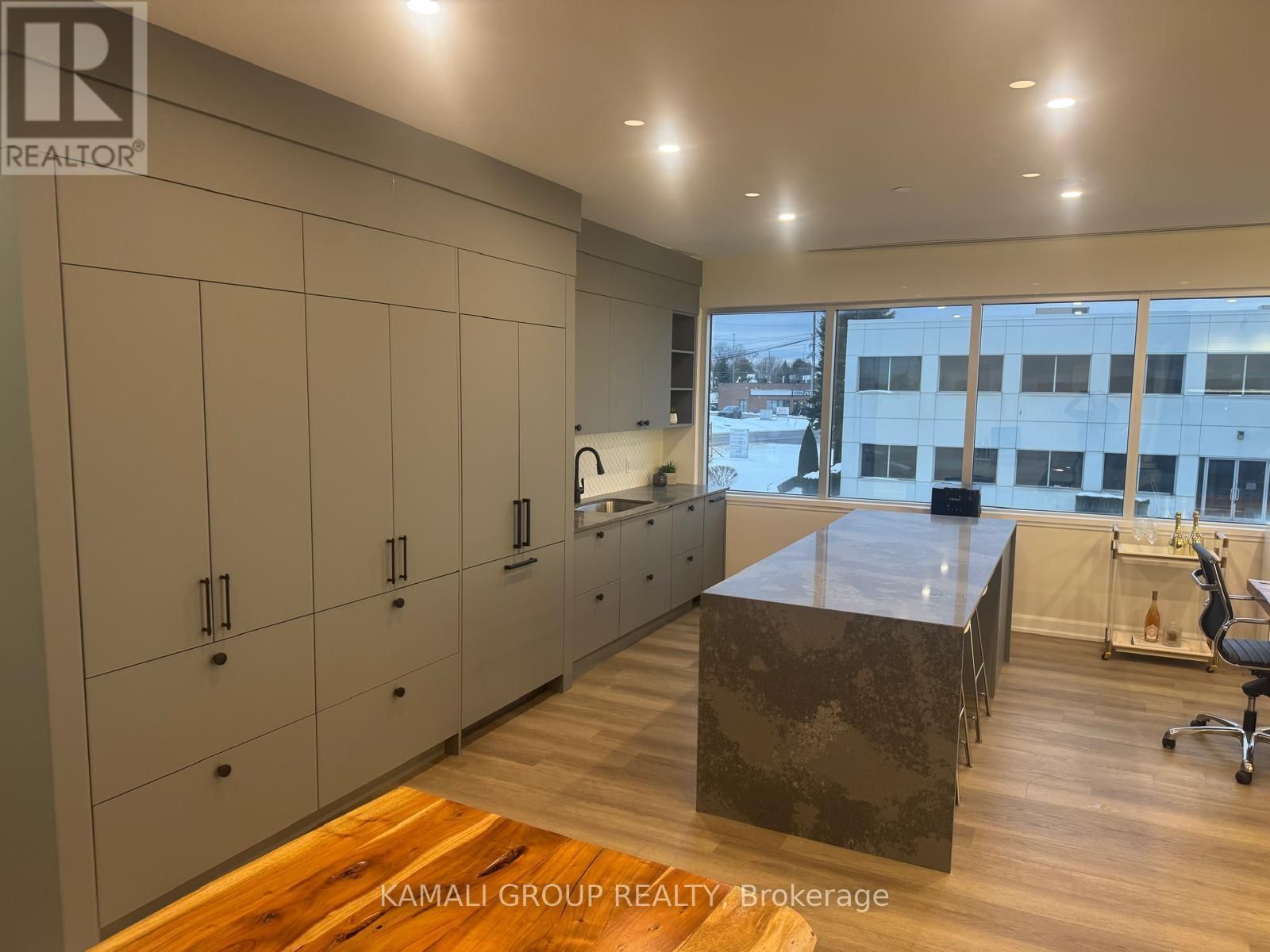 1135 STELLAR DRIVE Image 33