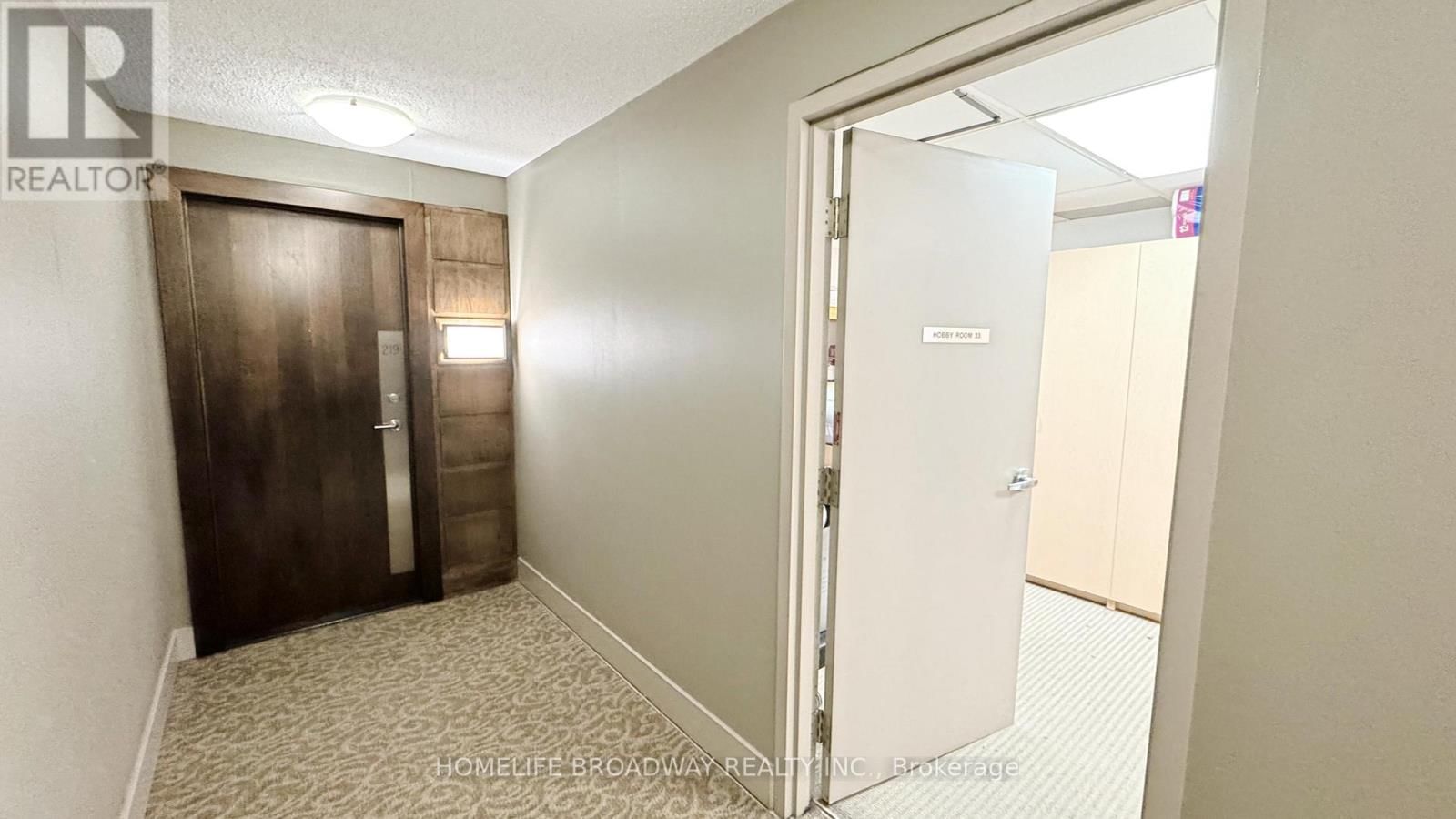 713 - 33 COX BOULEVARD Image 22