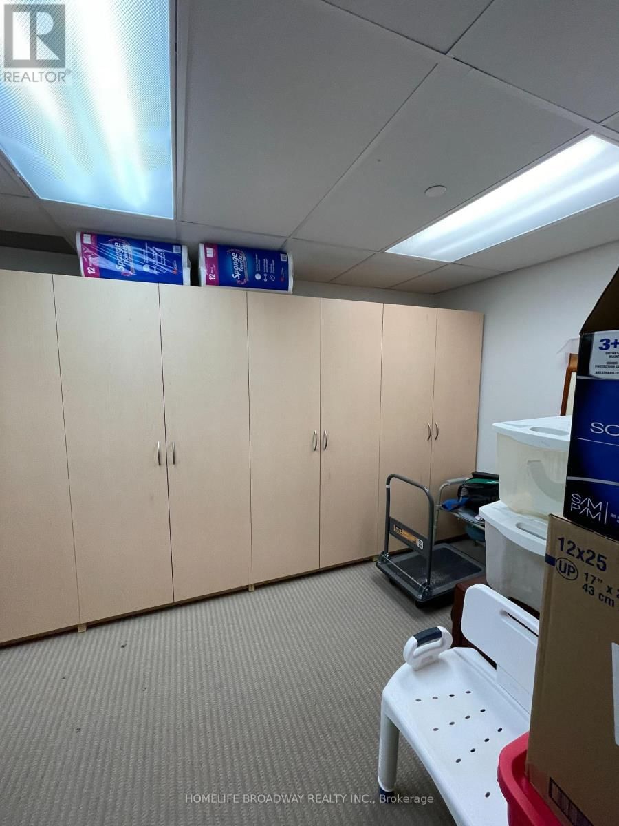 713 - 33 COX BOULEVARD Image 24