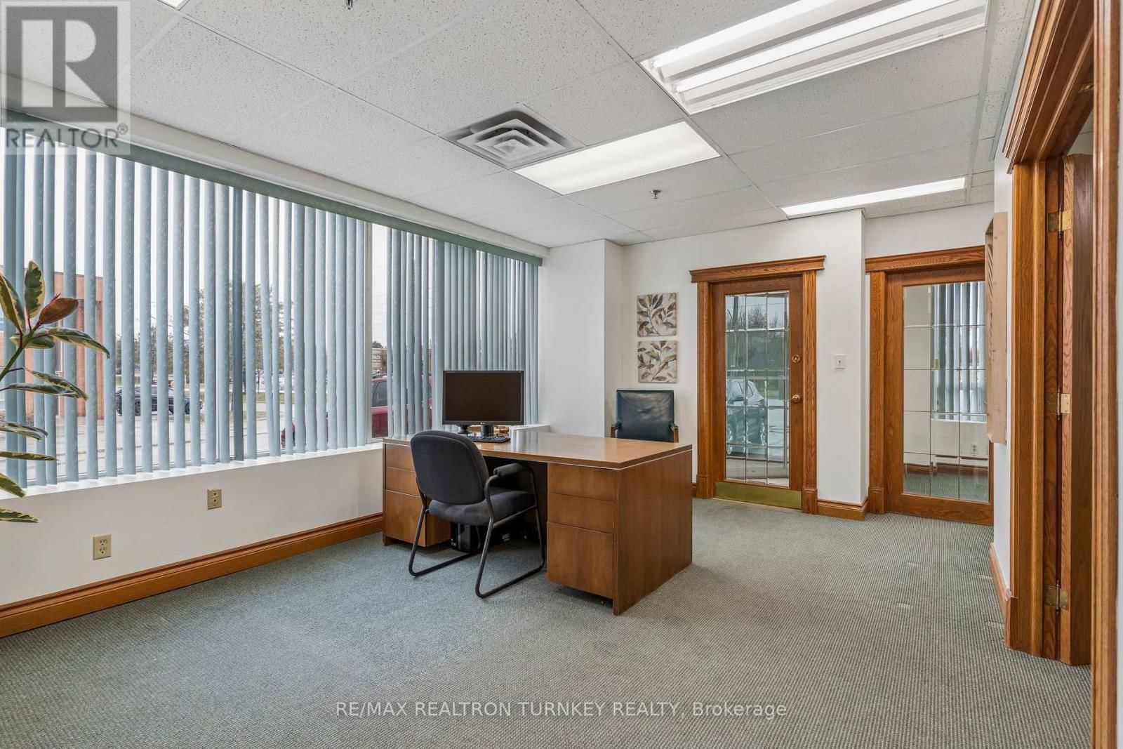 13 - 320 HARRY WALKER PARKWAY NORTH Image 12