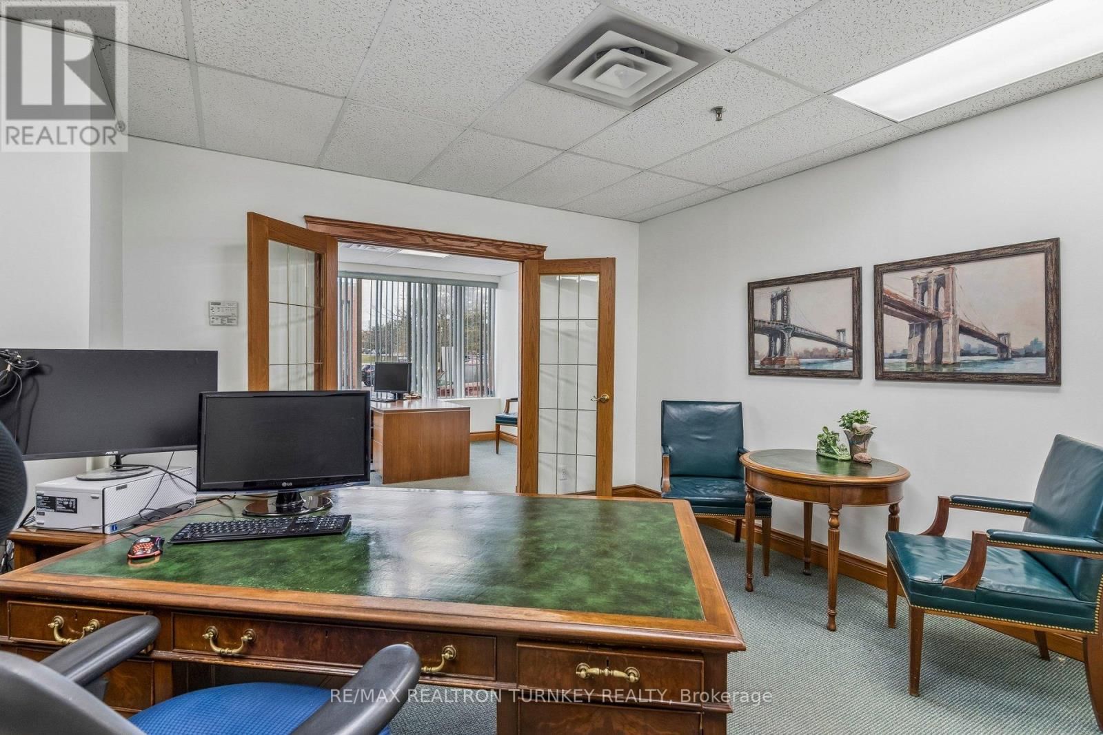 13 - 320 HARRY WALKER PARKWAY NORTH Image 16