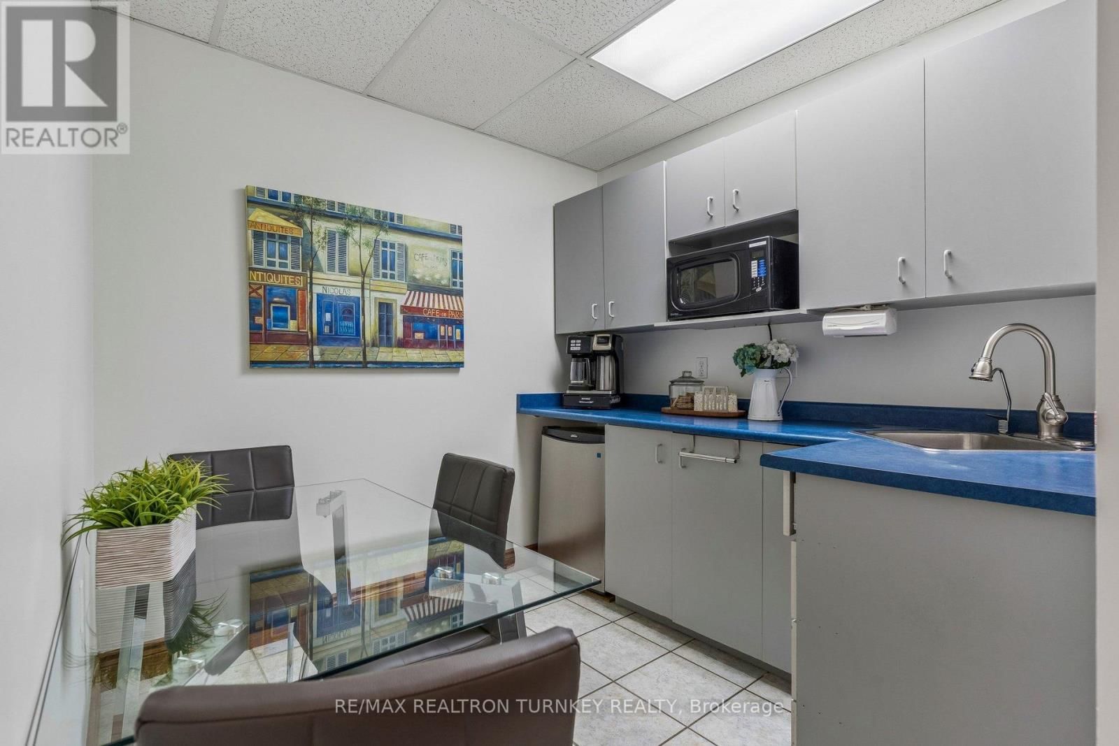 13 - 320 HARRY WALKER PARKWAY NORTH Image 22