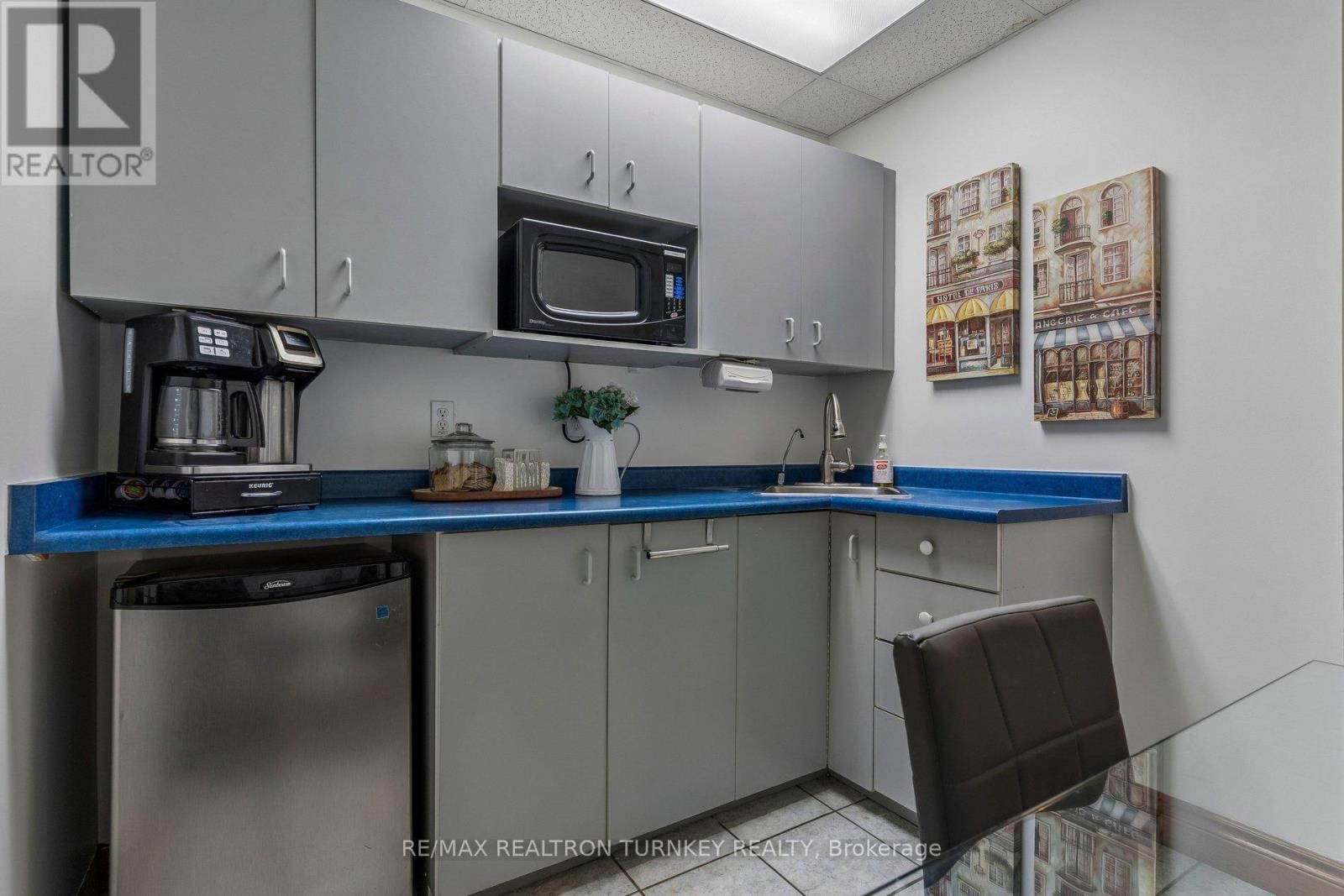 13 - 320 HARRY WALKER PARKWAY NORTH Image 24