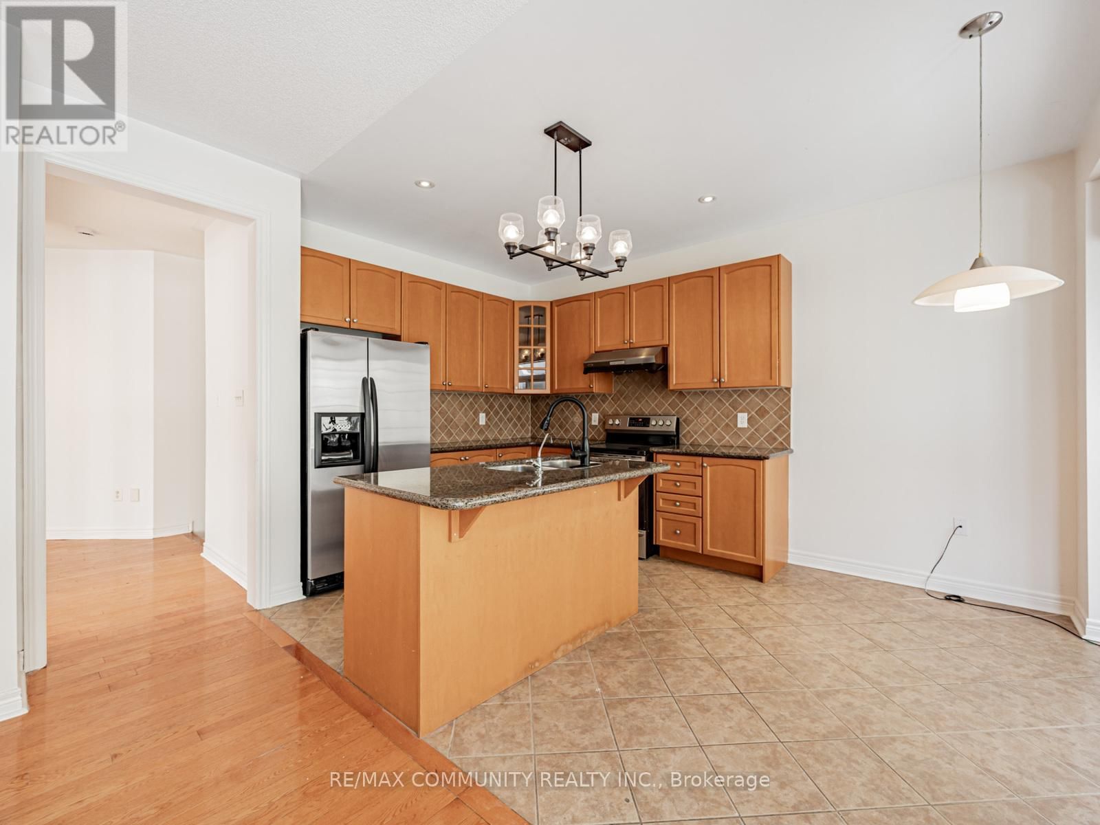 2 JOHN DAVIS GATE Image 18