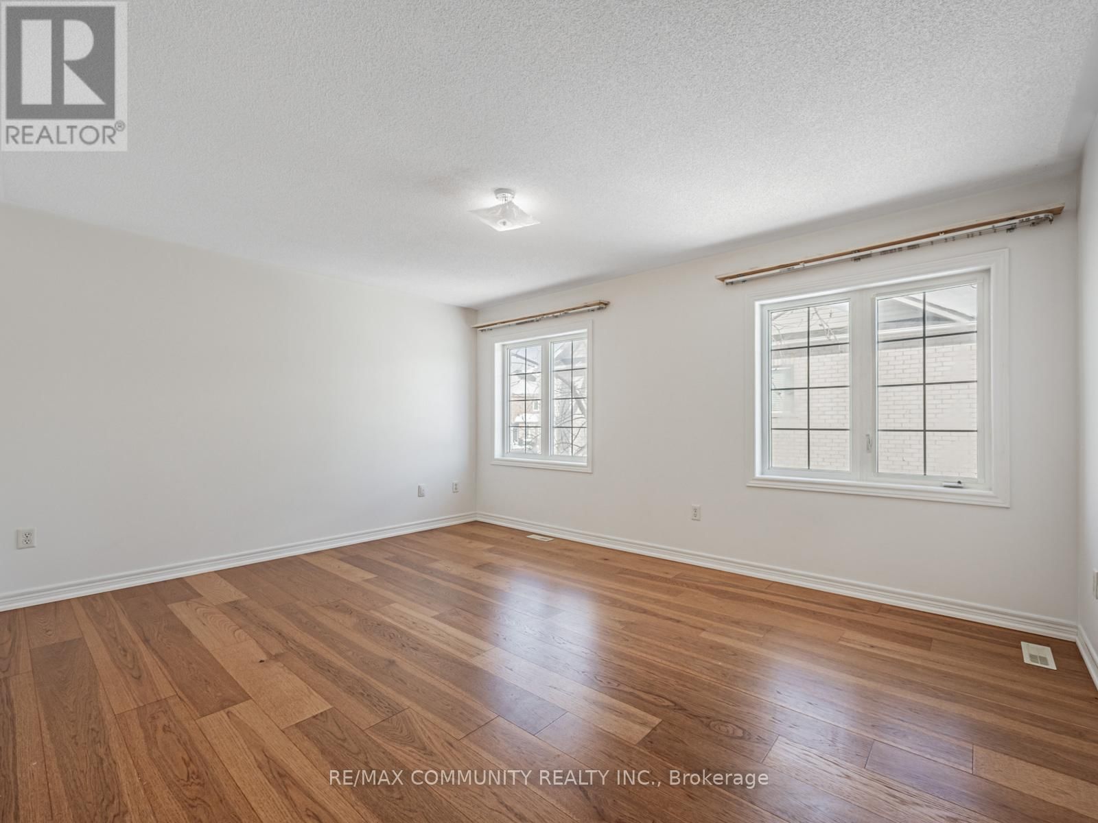 2 JOHN DAVIS GATE Image 30