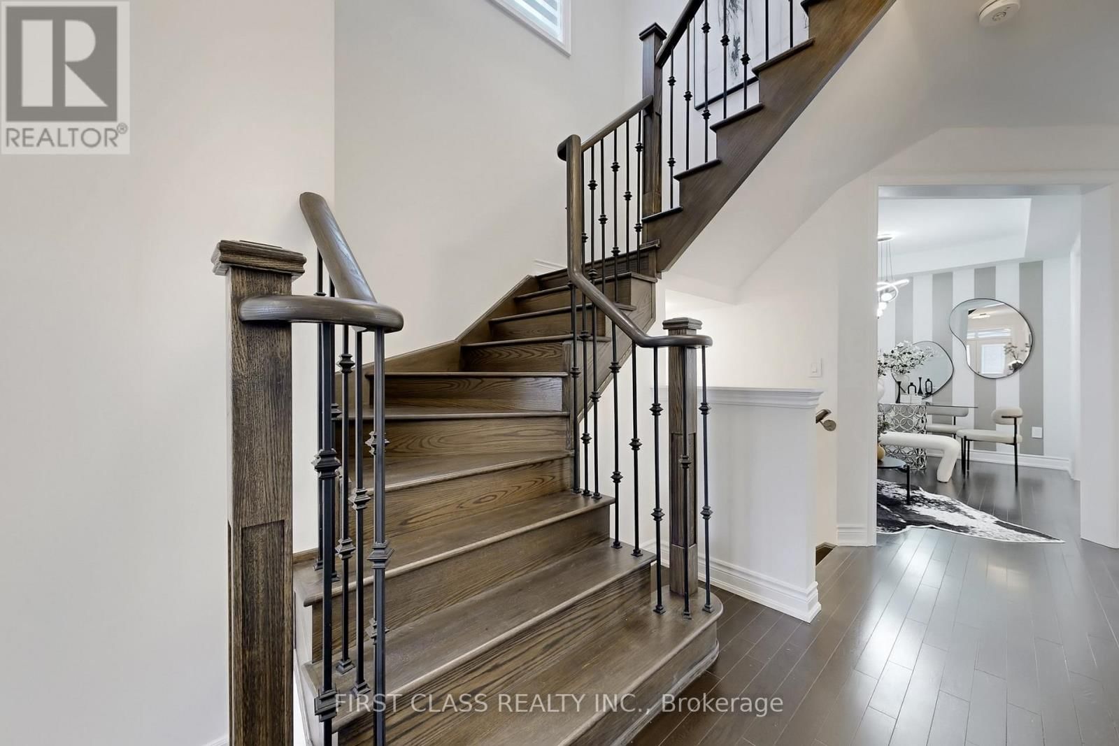 116 CARRIAGE SHOP BEND Image 21