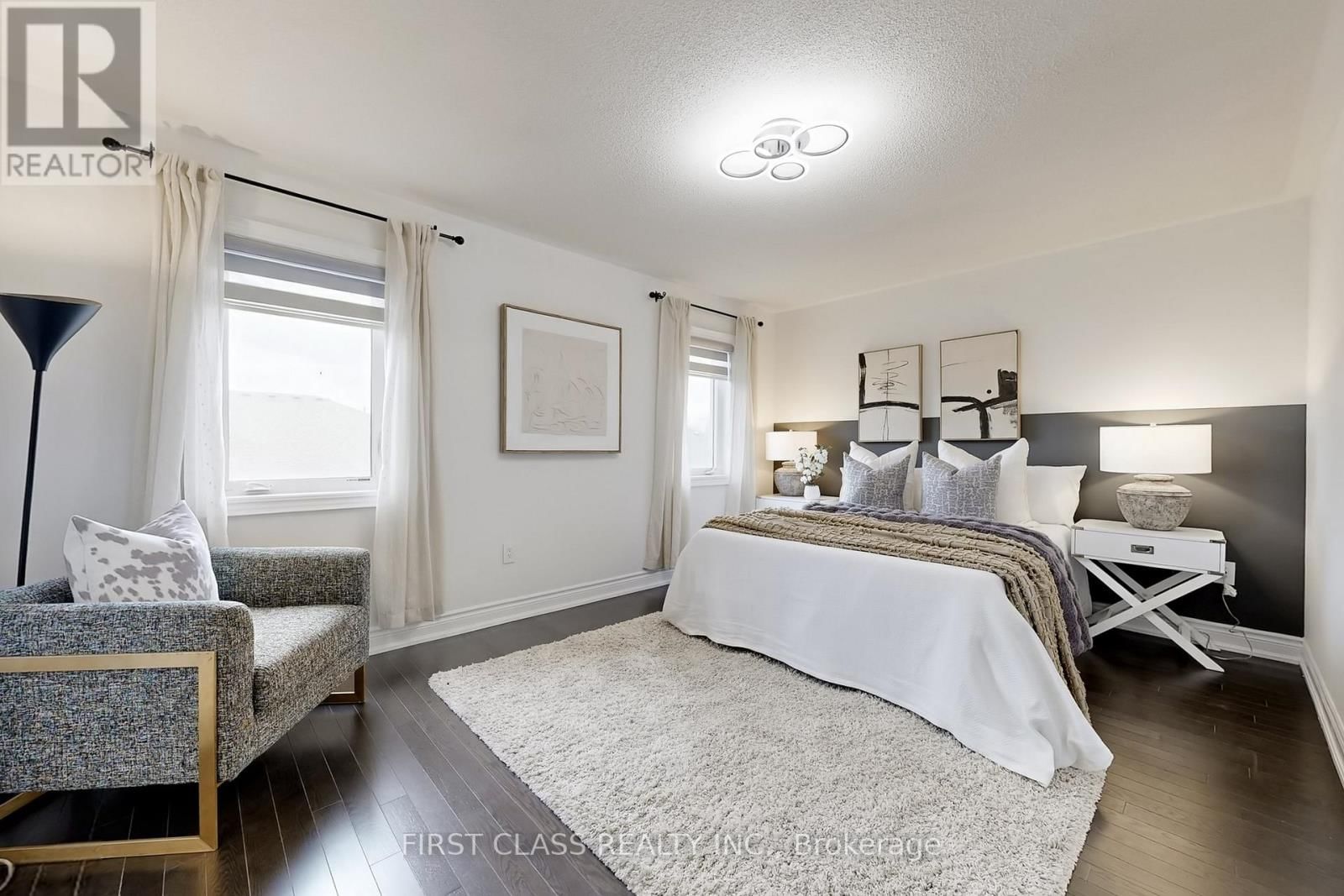 116 CARRIAGE SHOP BEND Image 25