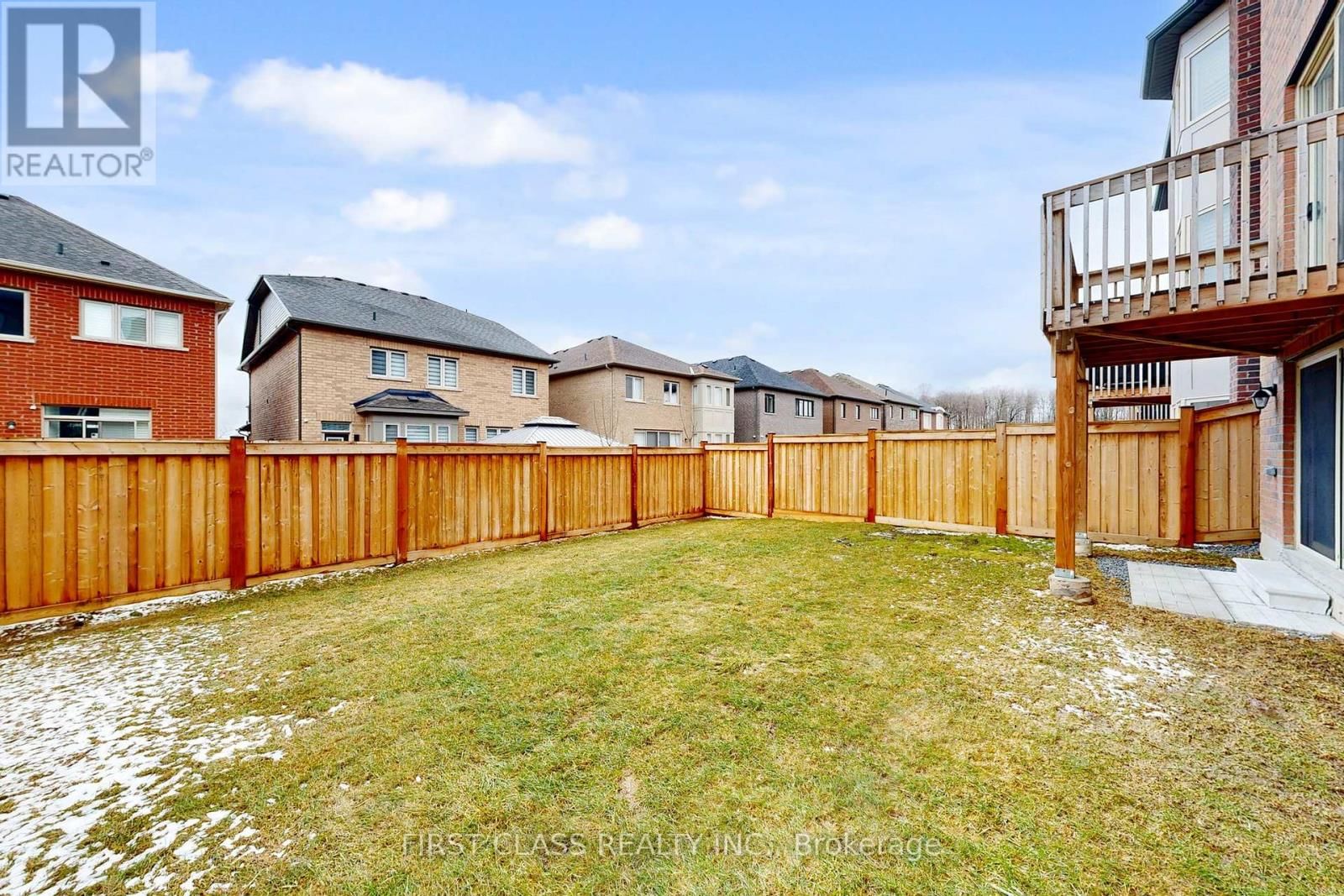 116 CARRIAGE SHOP BEND Image 35