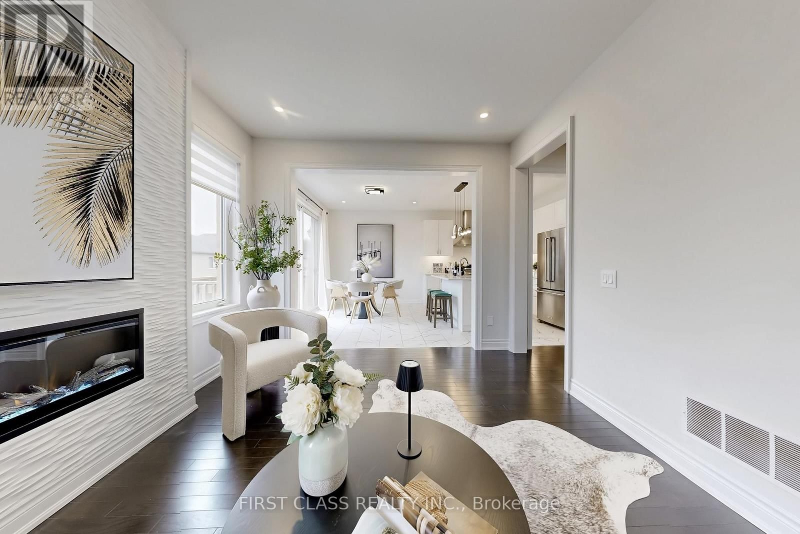 116 CARRIAGE SHOP BEND Image 5