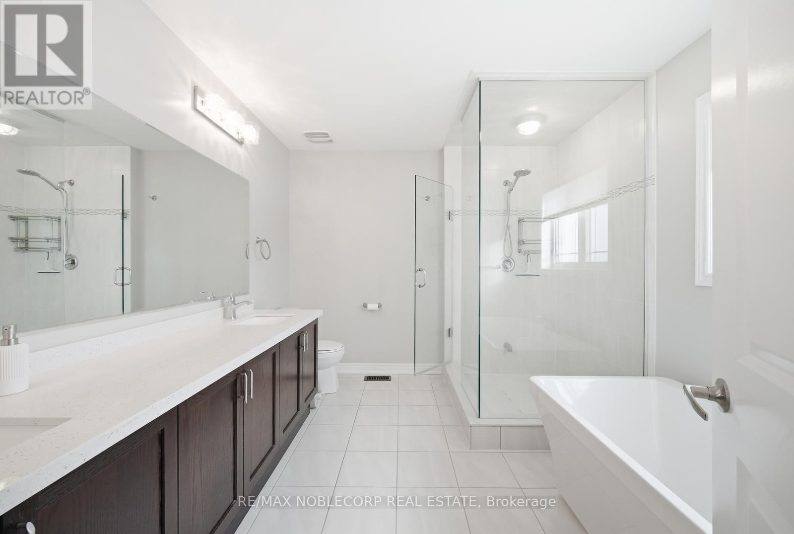 40 PIERCE PLACE Image 31