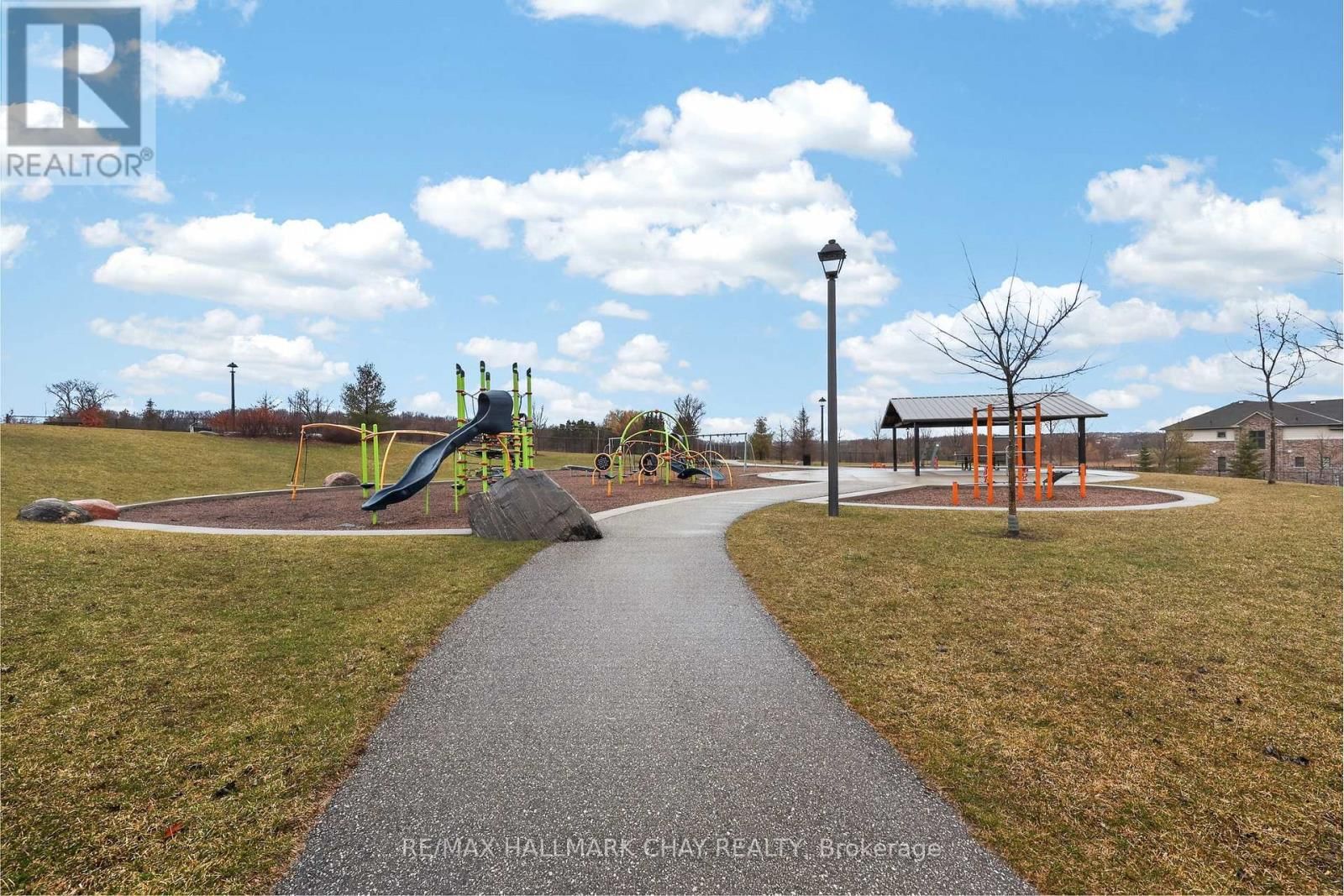 81 ALVIN PEGG DRIVE Image 32