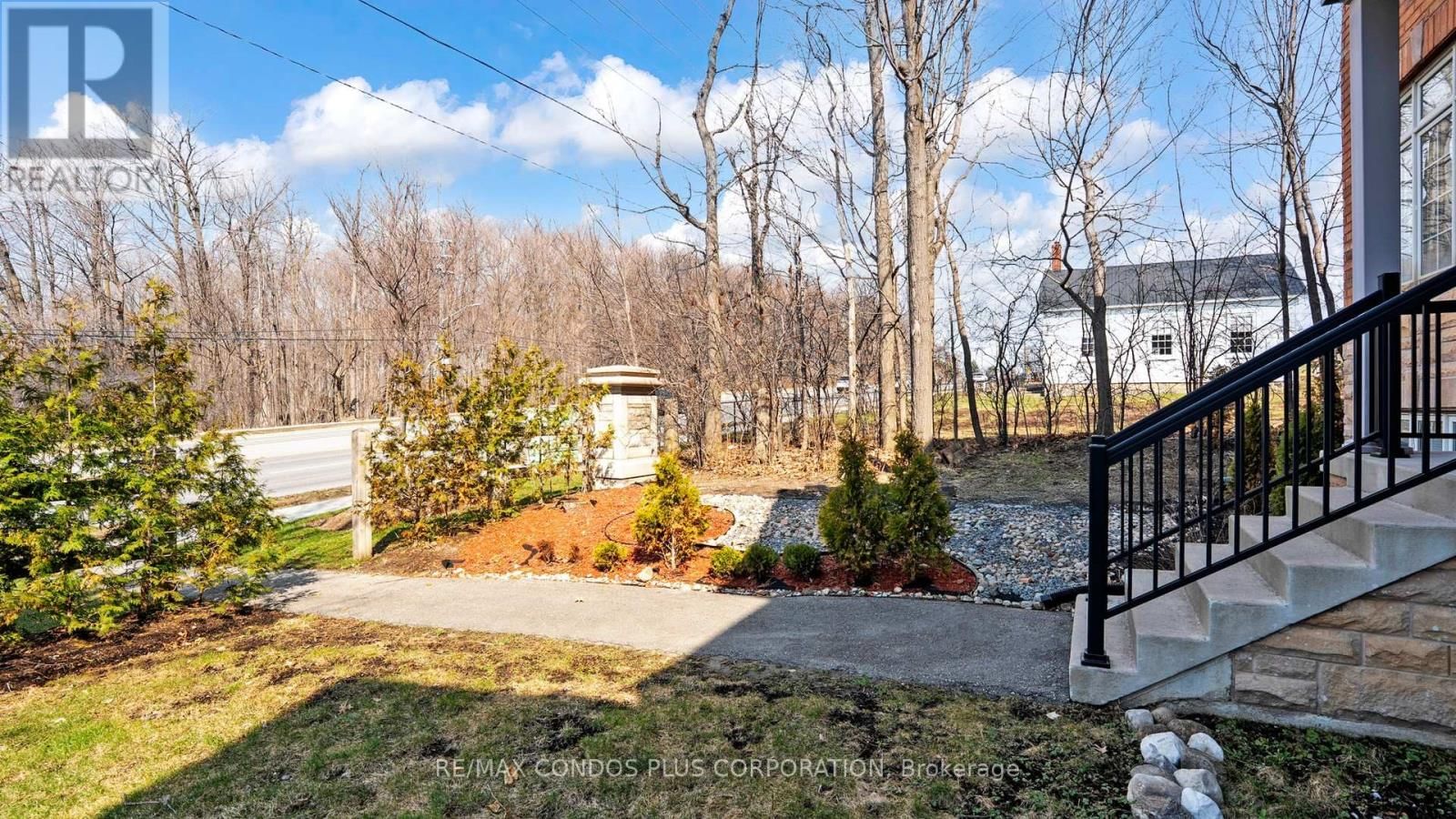 22 - 8777 DUFFERIN STREET Image 42