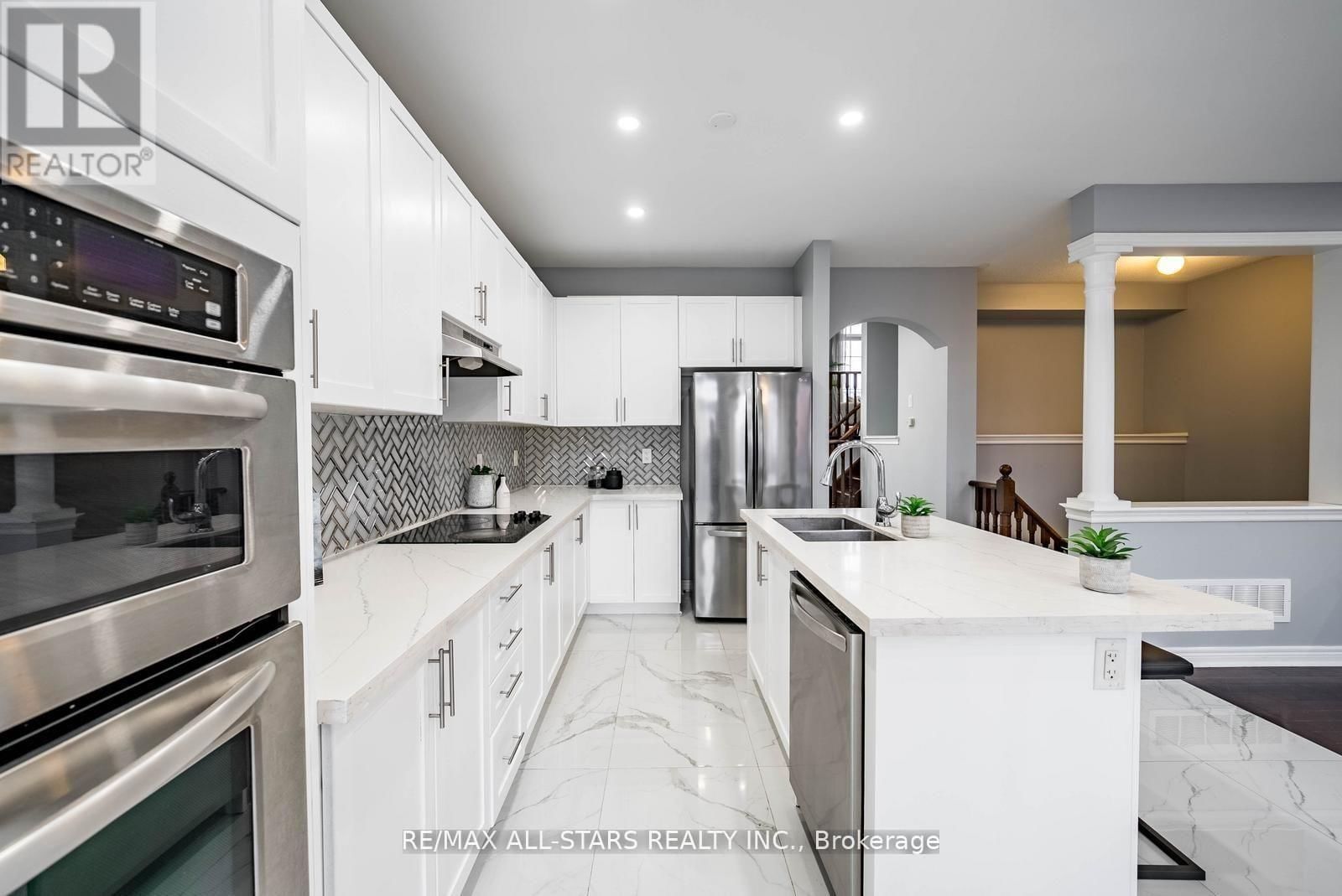 138 YAKEFARM BOULEVARD Image 7