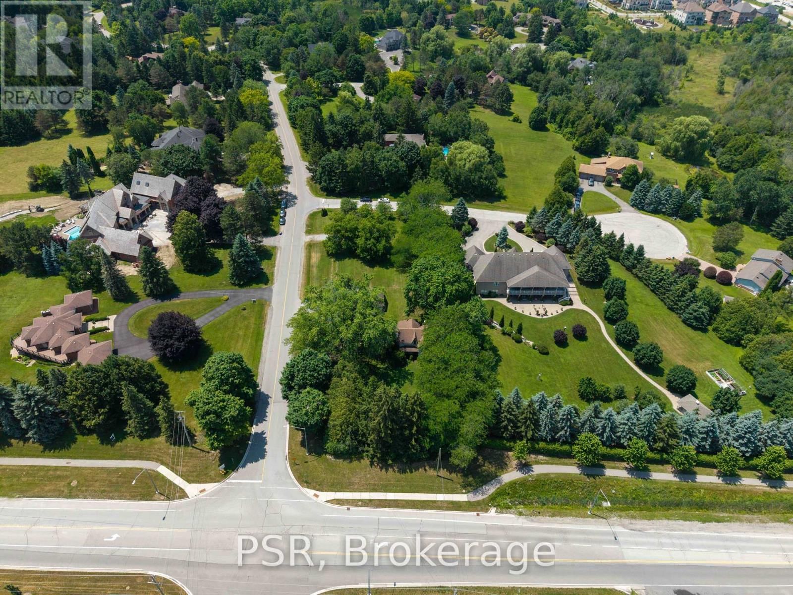 10 KINGSCROSS DRIVE Image 25