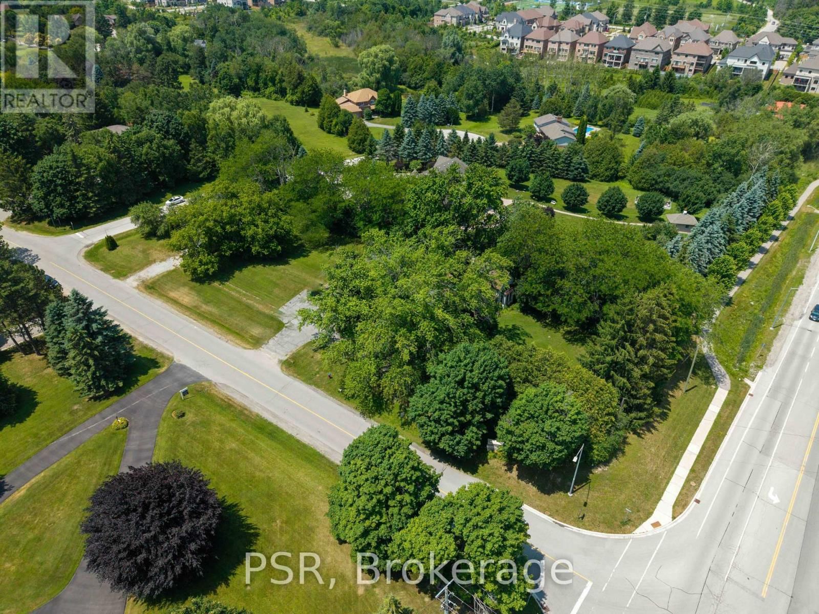 10 KINGSCROSS DRIVE Image 27